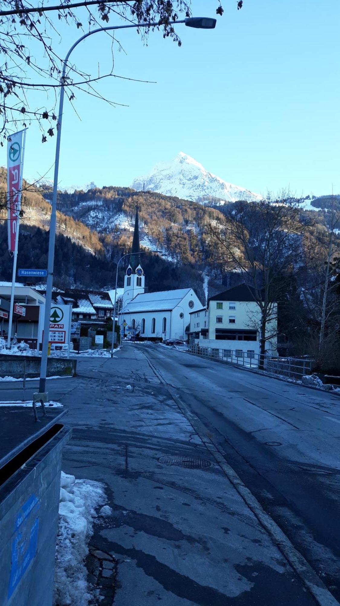 Studio "Chuengelhoschet" Lägenhet Näfels Exteriör bild